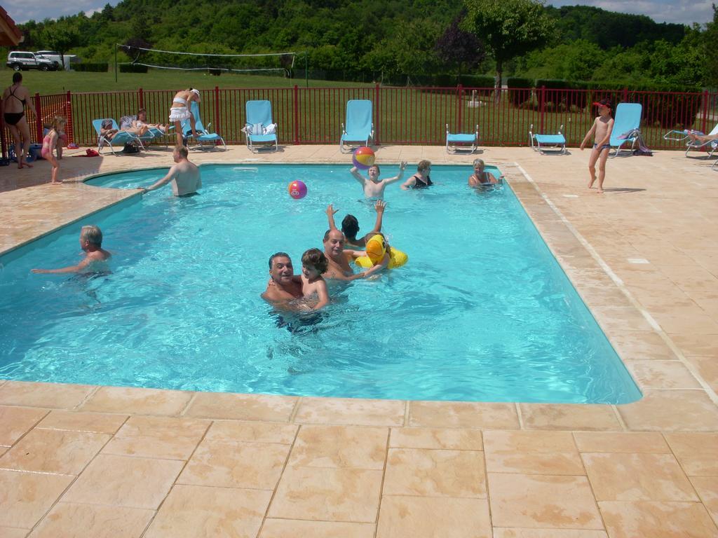 Camping De La Pelouse Jaulny Exteriér fotografie